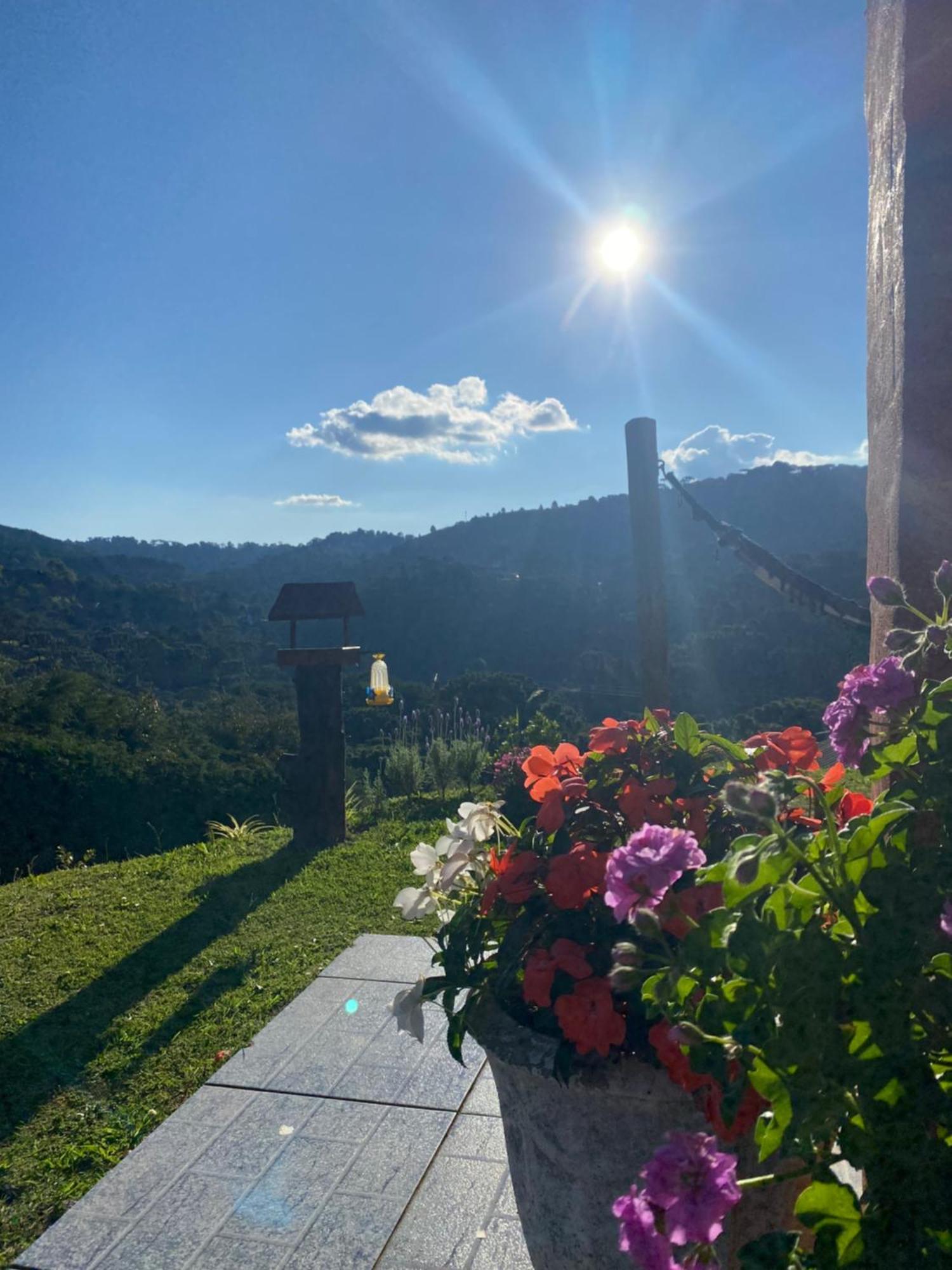 Casa Aconchegante Na Montanha Daire Campos do Jordao Dış mekan fotoğraf