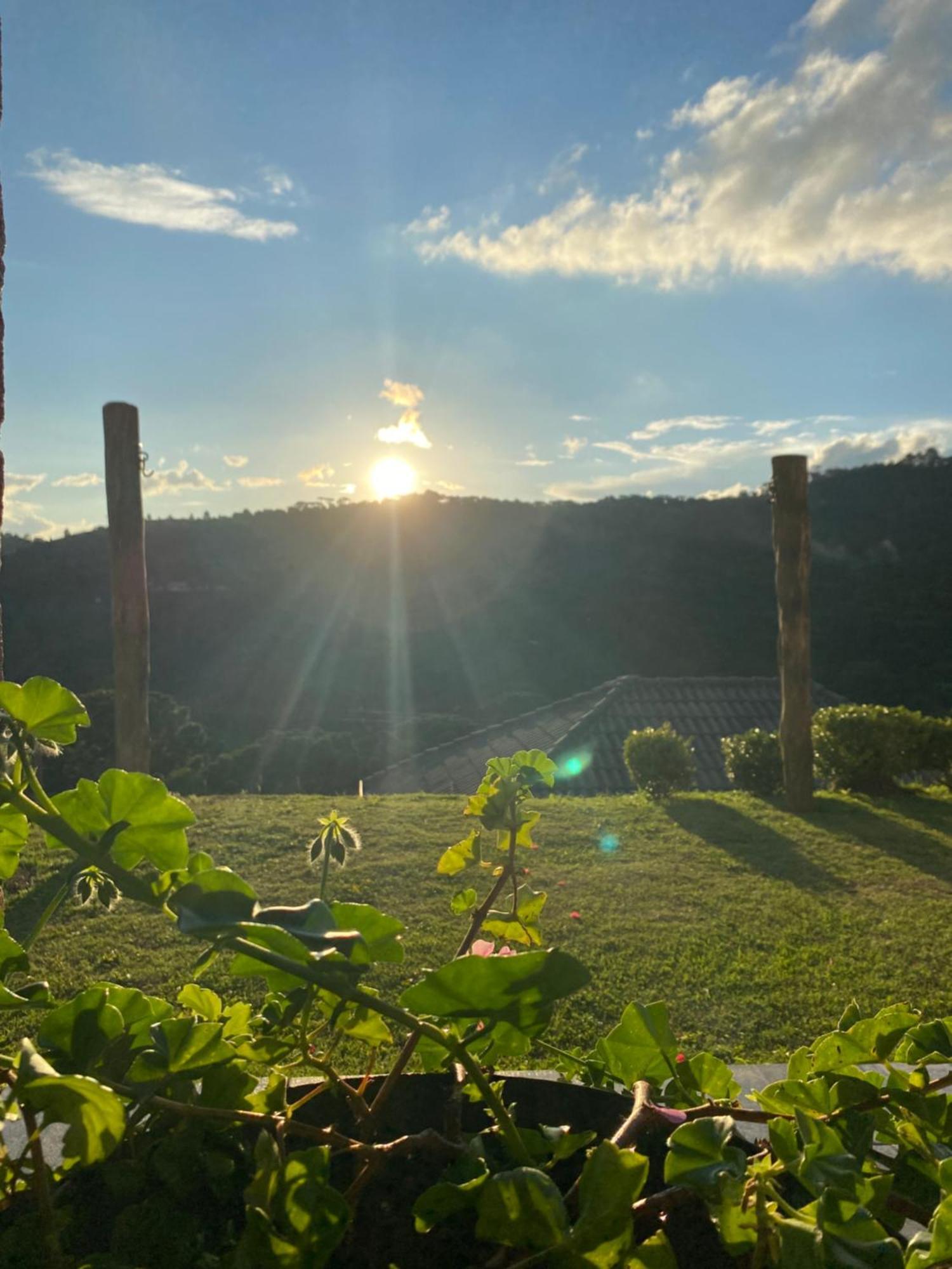 Casa Aconchegante Na Montanha Daire Campos do Jordao Dış mekan fotoğraf